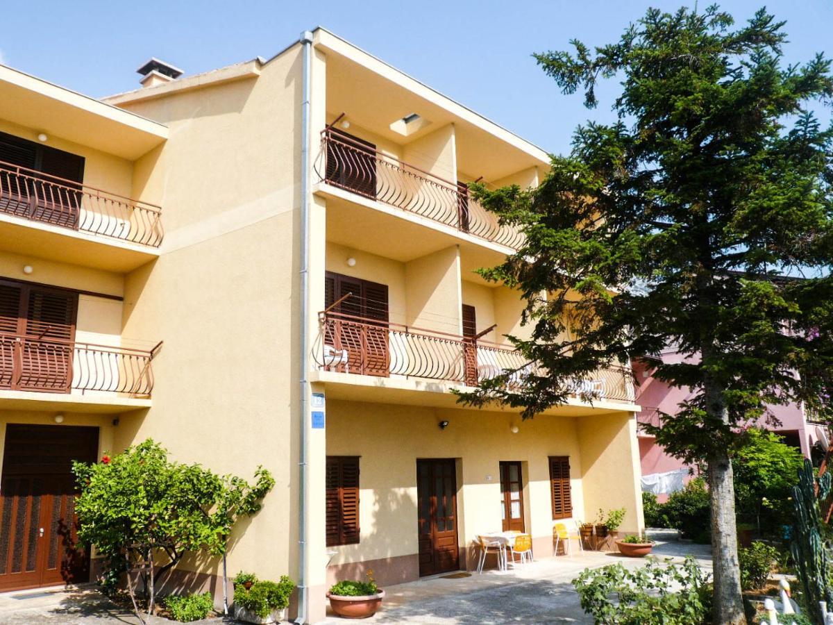 Apartments Saric Makarska Dış mekan fotoğraf